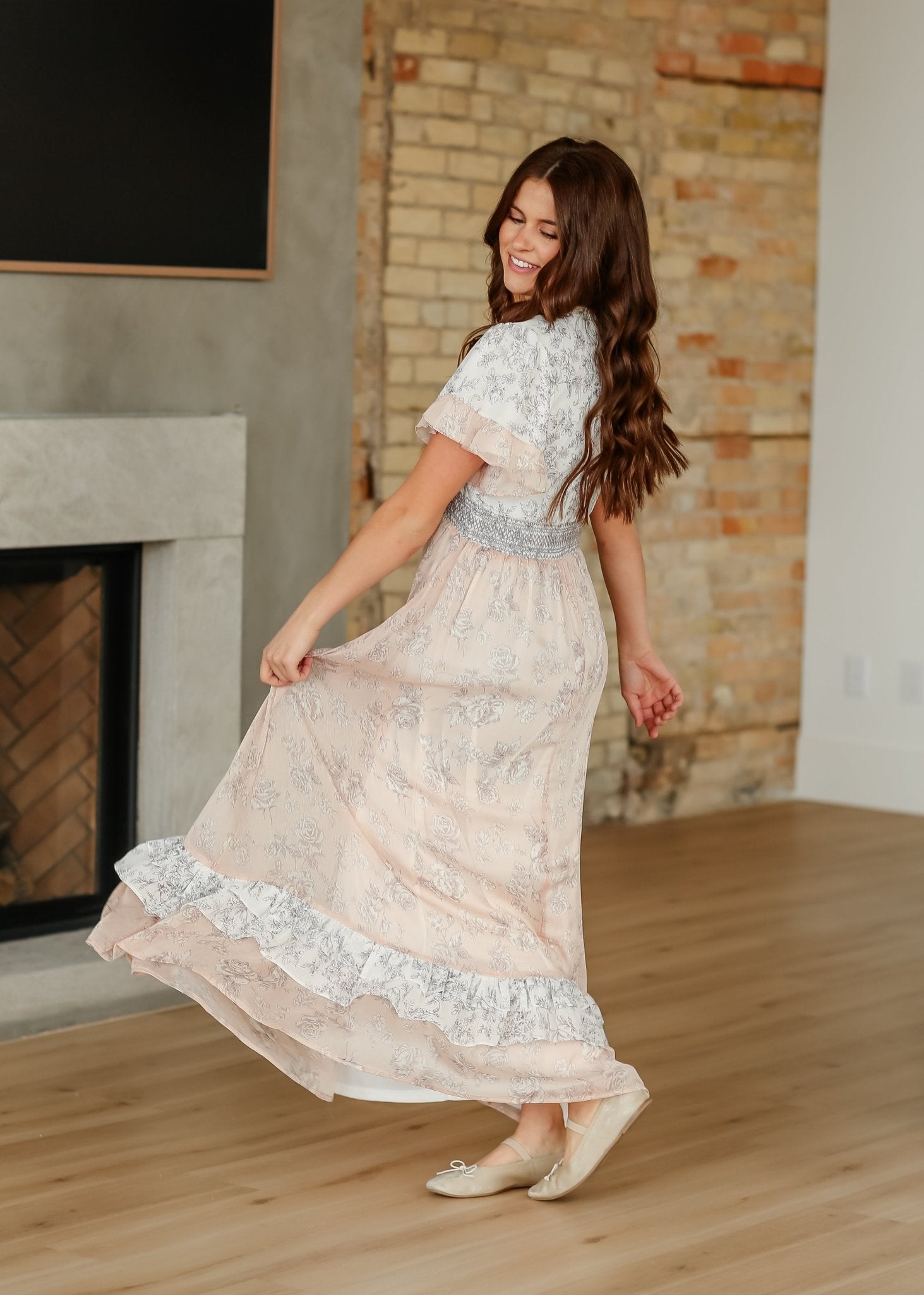 Estelle Floral Maxi Dress – Pink Ruffle Sleeve & Smocked Waist - Triniskies