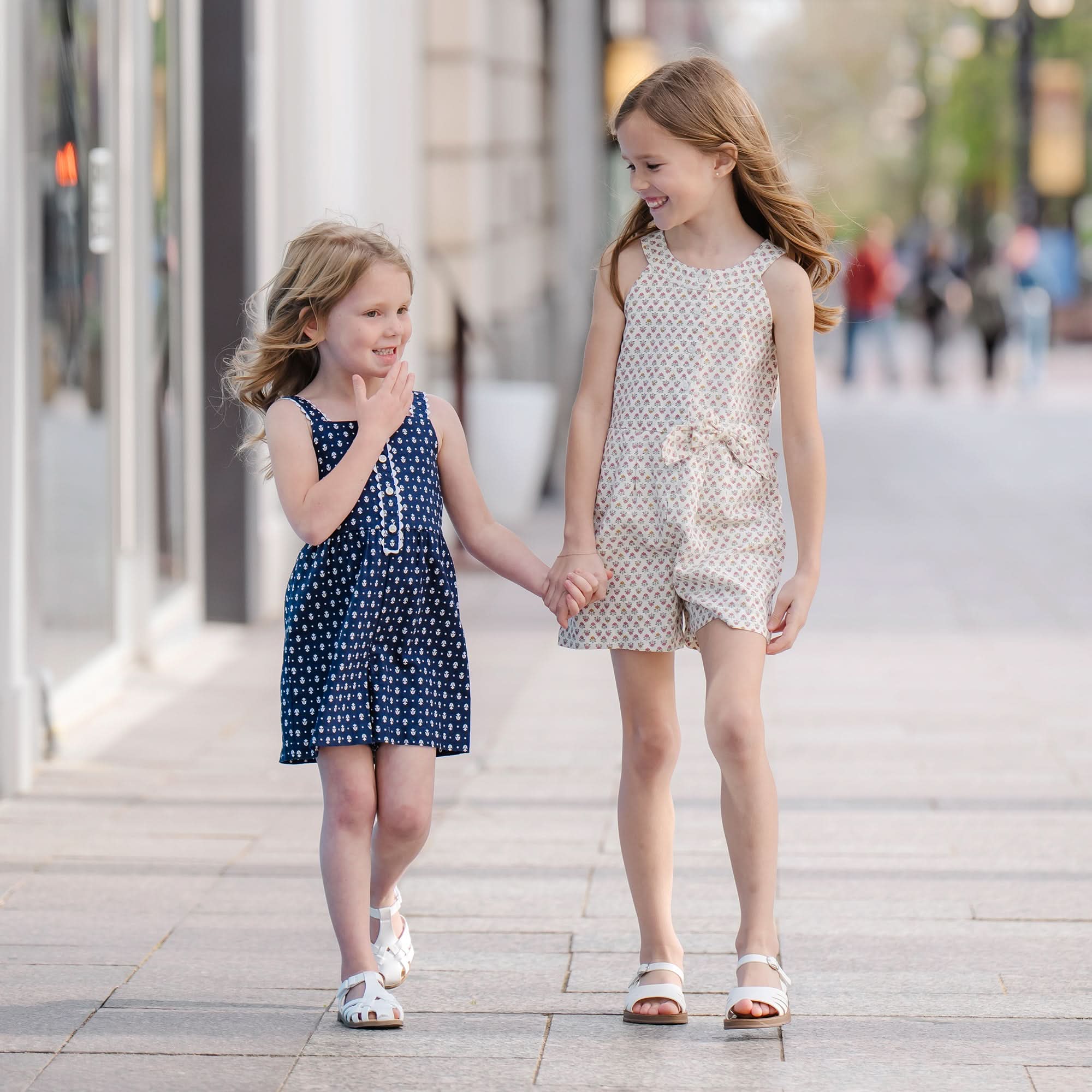 Girls Button Front Halter Romper – Organic Cotton Linen Blend with Bow & Pockets - Triniskies