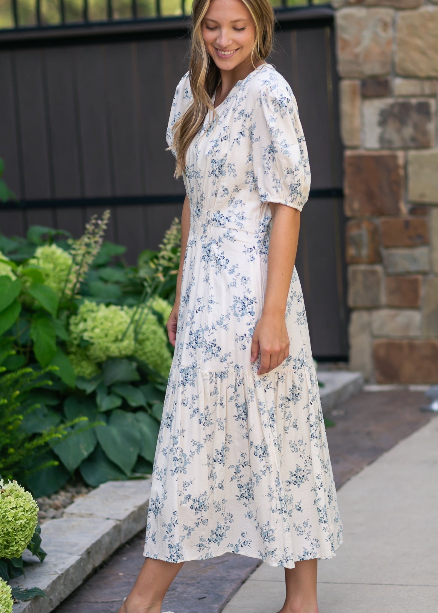 Katrina Floral Maxi Dress – Women’s Blue Floral Smocked Waist Maxi with Pockets - Triniskies