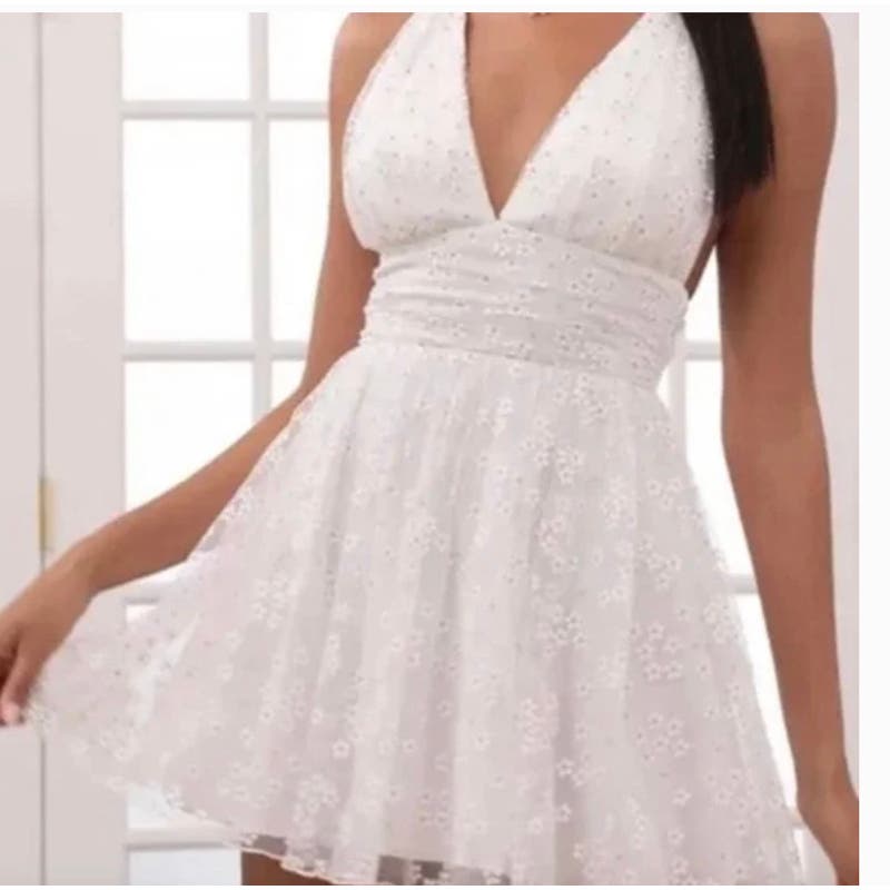 Lulus Daisy Floral Tulle Twist Back Skater Mini Dress White* Size Small WD29 - Triniskies