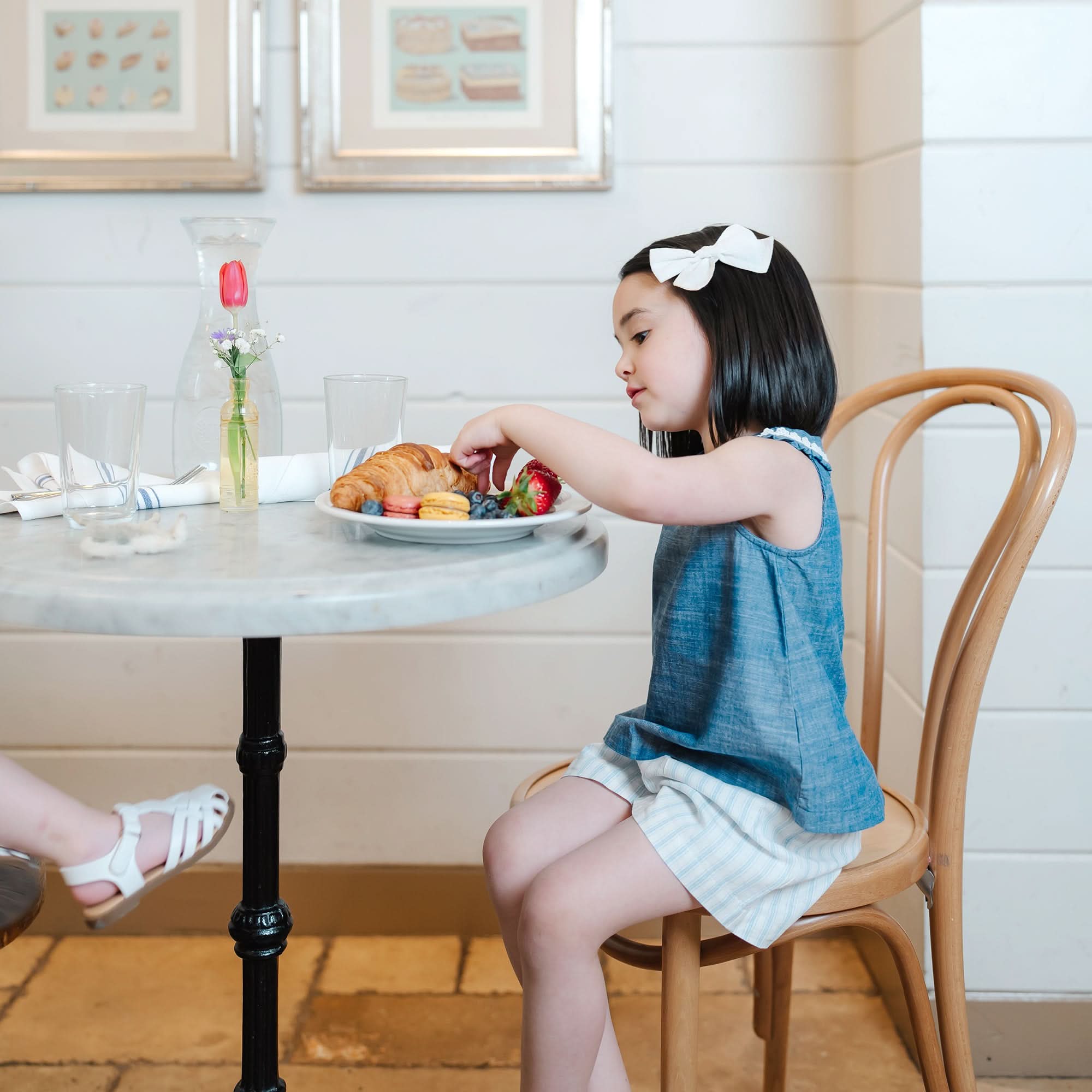 Organic Cotton Chambray Ruffle Collar Top for Girls – Hope & Henry - Triniskies