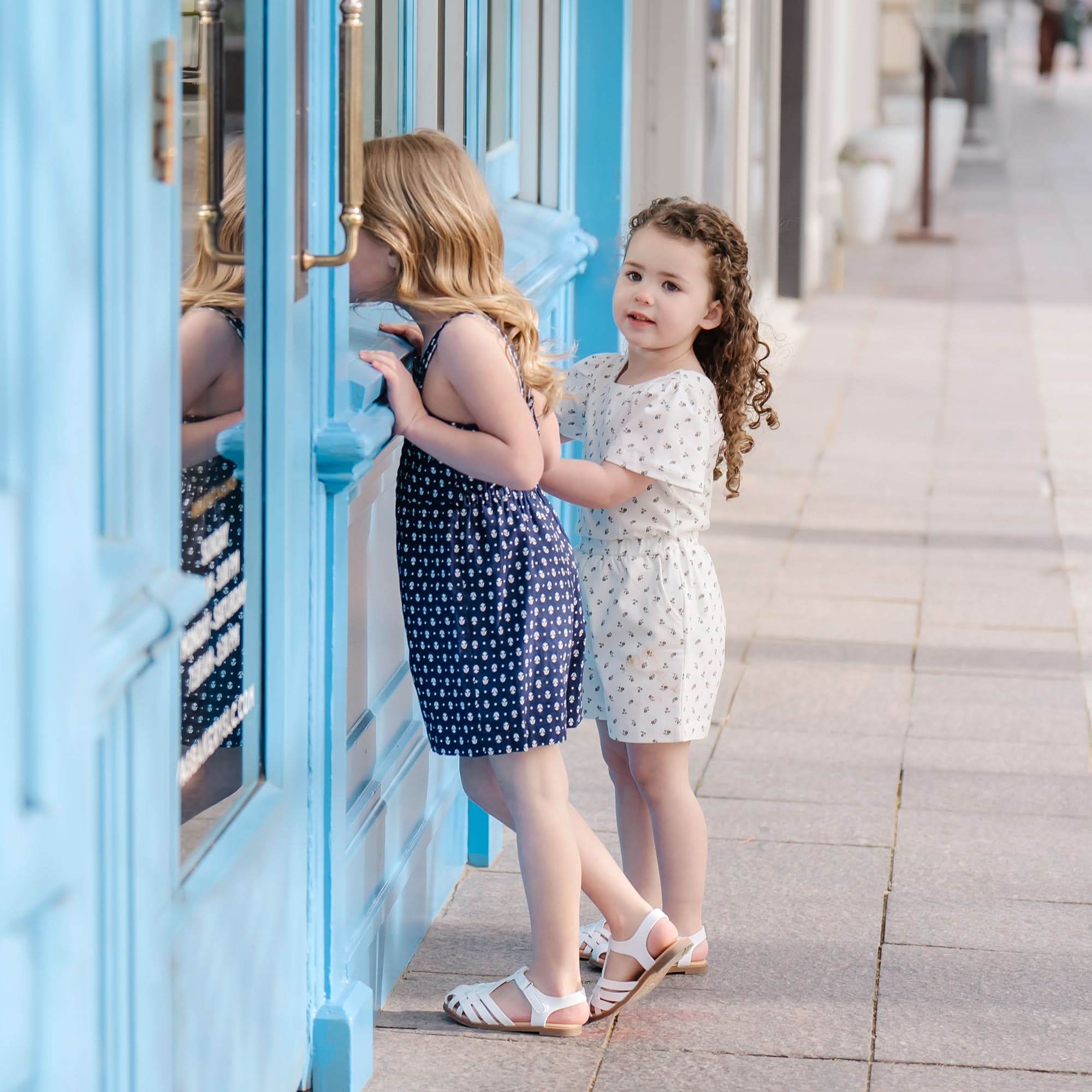 Scallop Trim Linen Blend Romper – Navy Riviera Print (Toddler & Girls) - Triniskies