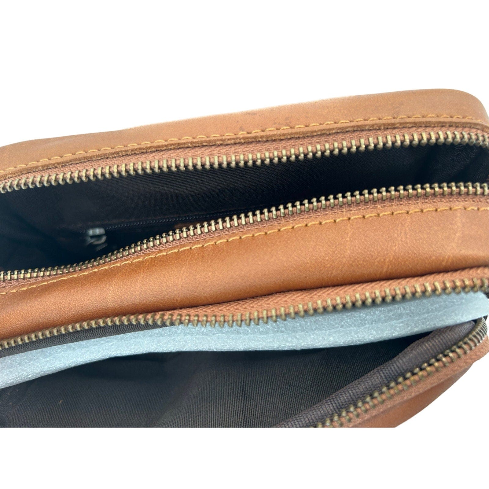 Stylish Contacts Genuine Leather Messenger Bag Perfect for Everyday Adventures! - Triniskies