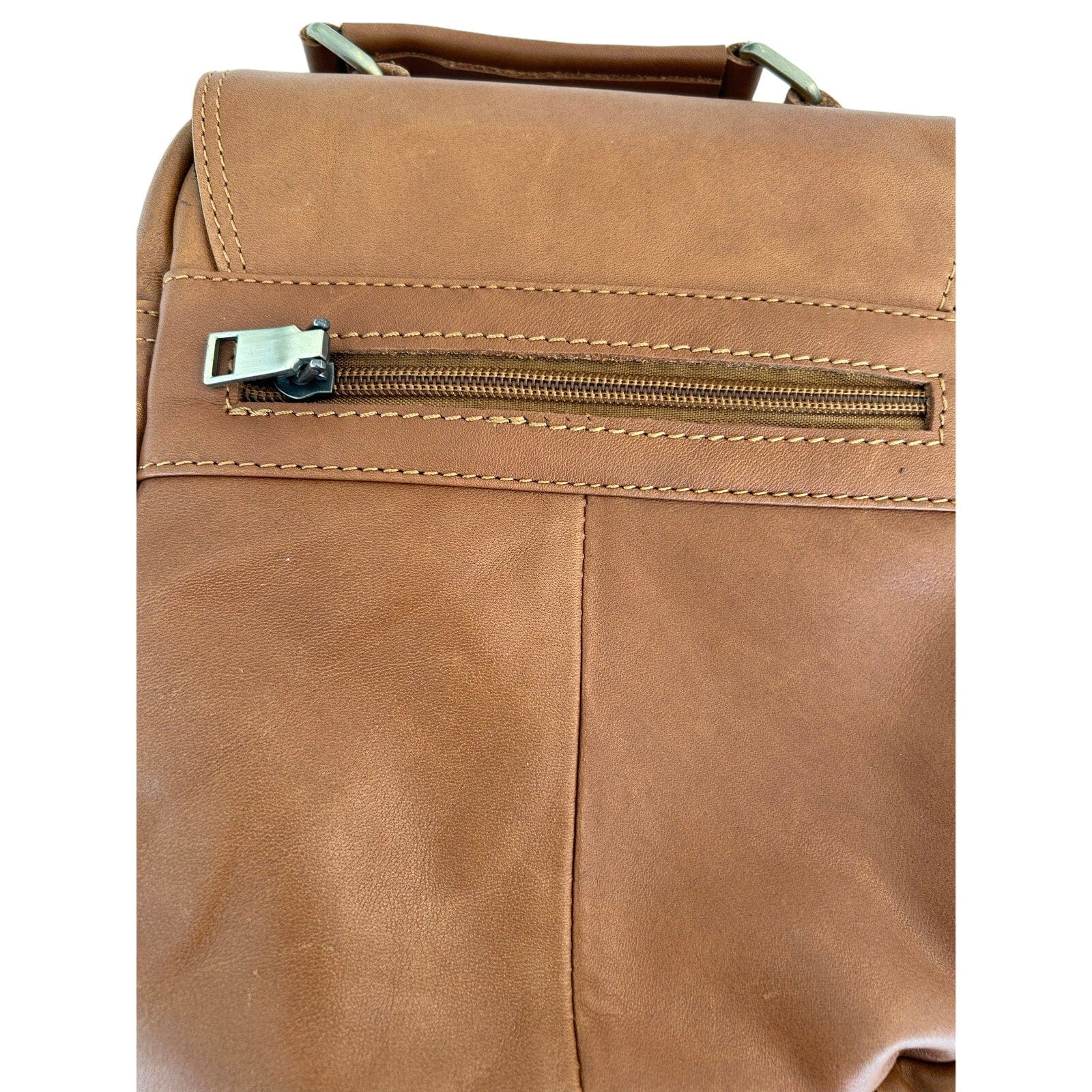 Stylish Contacts Genuine Leather Messenger Bag Perfect for Everyday Adventures! - Triniskies