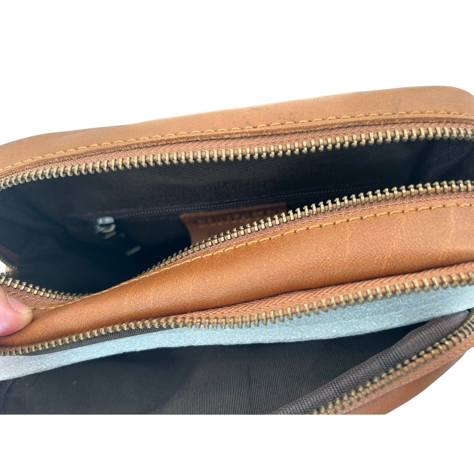 Stylish Contacts Genuine Leather Messenger Bag Perfect for Everyday Adventures! - Triniskies