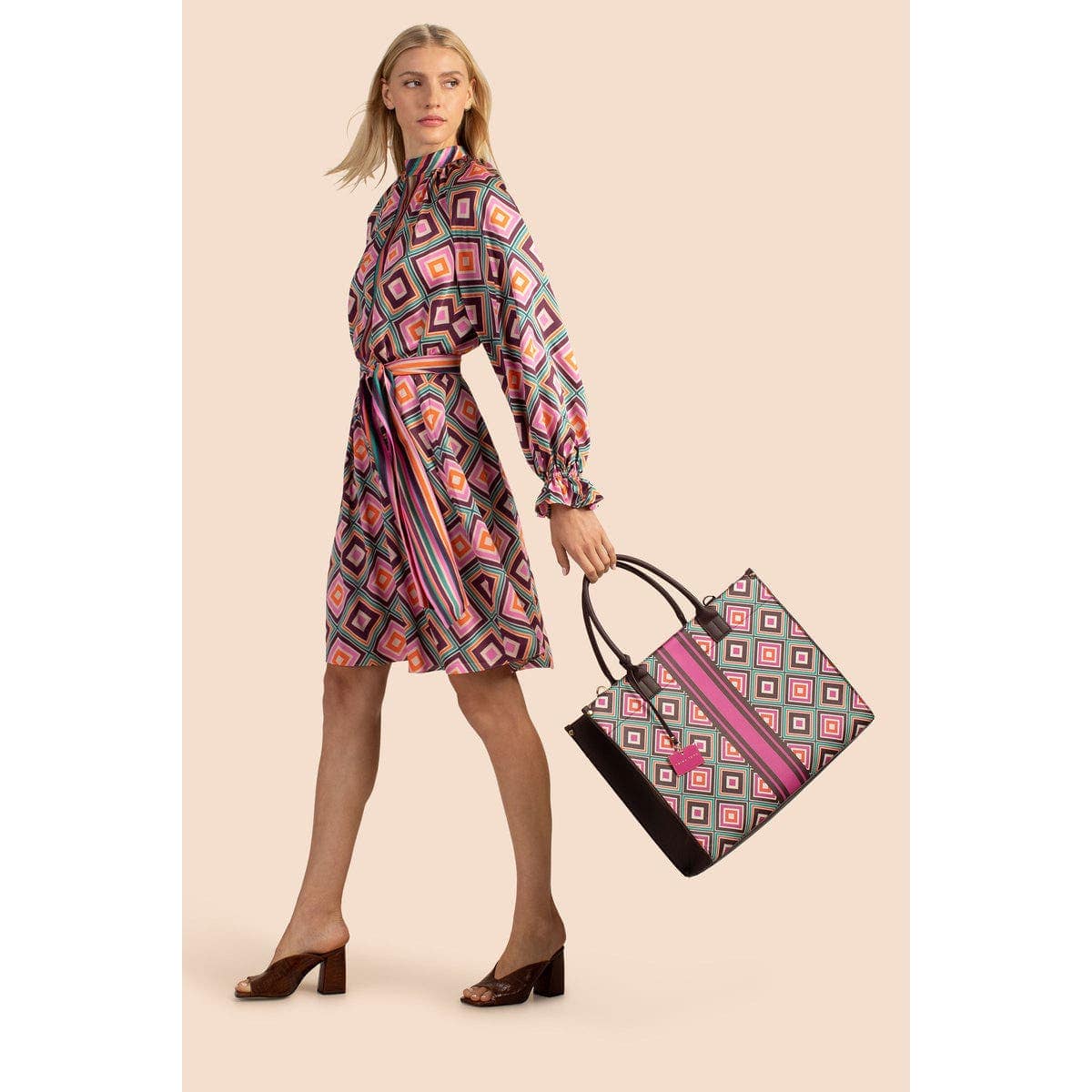 Trina Turk Sunburst Dress - Drapery Shirtdress Size XS * W1317 - Triniskies