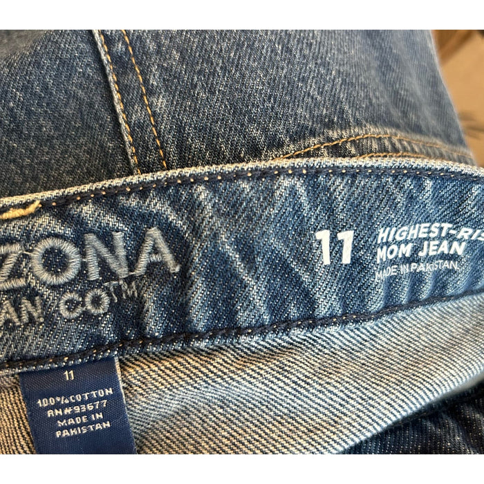 Arizona Women's Highest Rise Mom Jeans, Sz 17 * Wom1103