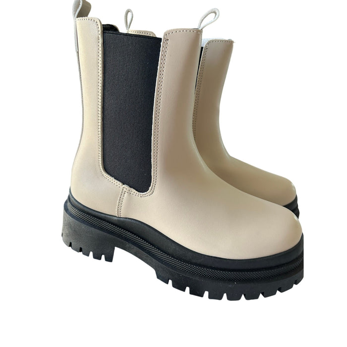 Yoki Women's Ankle Rain Boots Size 7 Cream with Black Accents Water-Resistant