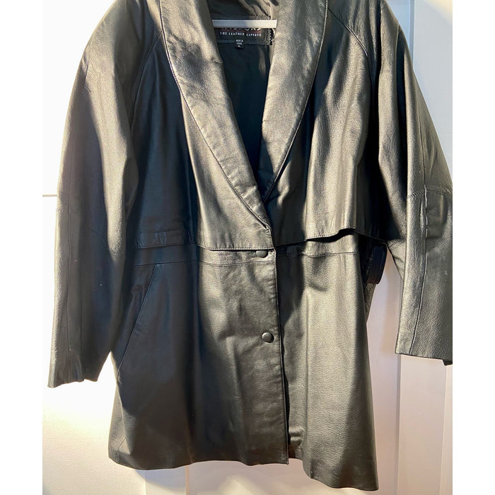 Vintage Wilson's Leather Men's * Black Trench Coat - Size XL, 100% Leather m1600