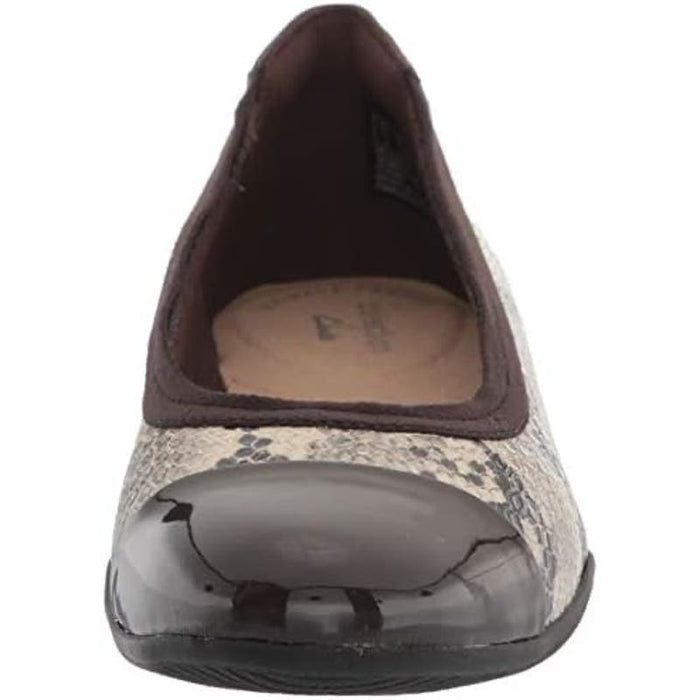 Clarks Women's Sara Orchid Ballet Flat - Stylish and Comfortable, Size 5.5W