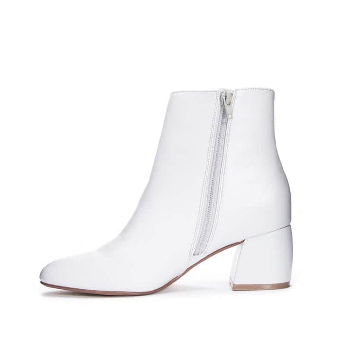 Chinese Laundry Davinna Bootie, Size 7 Womens Ankle Boots White Shoes