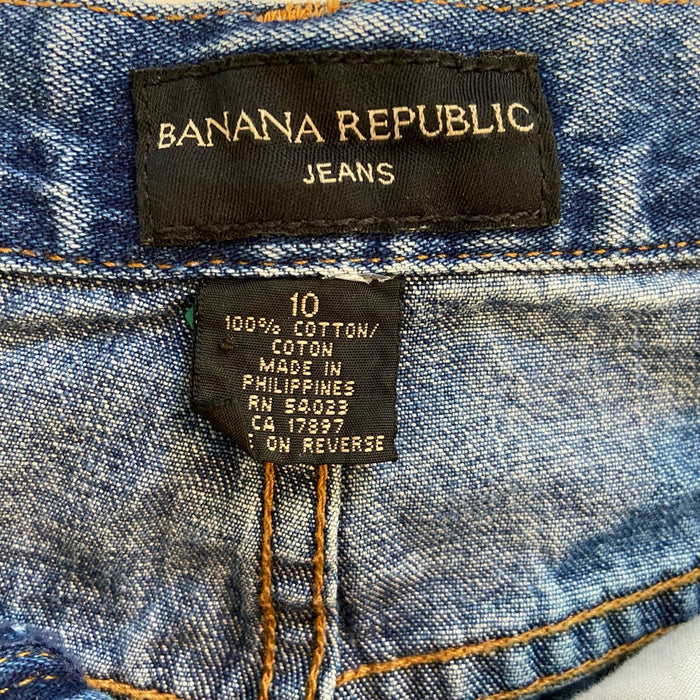 Banana Republic Women's Jean Shorts - Size 10, Classic Design Five Pocket * WS11