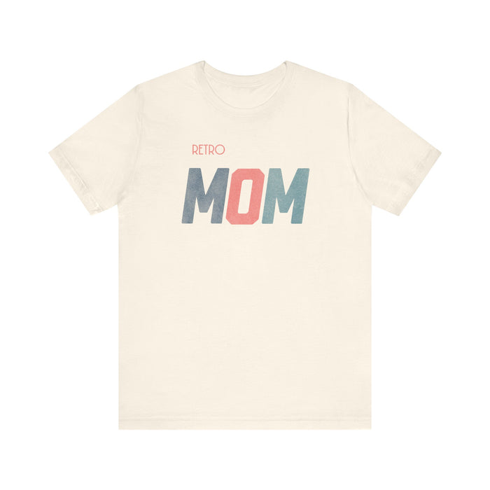 Retro MOM - Timeless Style for Modern Moms! Great Short Sleeve Cotton Crewneck Tshirt Makes a Great Mom Gift