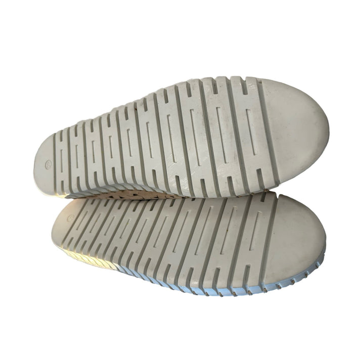 Eric Michael Inez Slip-On Sneakers Stylish Comfort for Everyday Wear SZ 40/9.5US