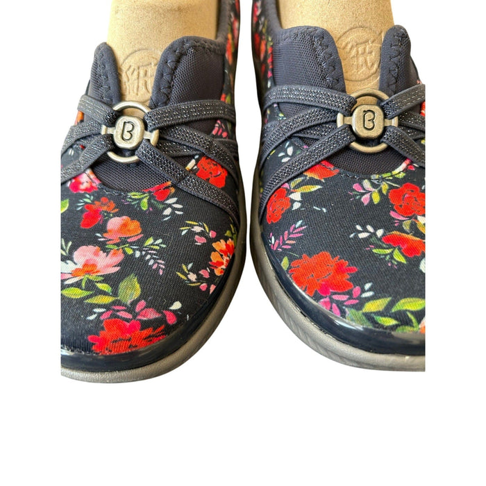 Bzees Shoes Female / ADULT / multi Bzees Women's Slip-On Shoes Size 8 Navy Floral Casual Lightweight