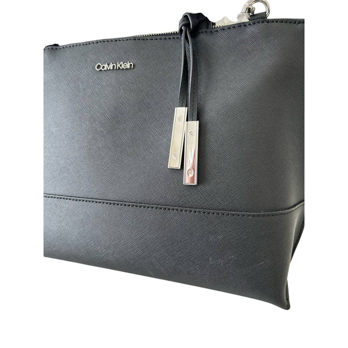 Calvin Klein one size / Black Calvin Klein Black Leather Tote Bag: Elegant Style, Functional Design MSRP $258