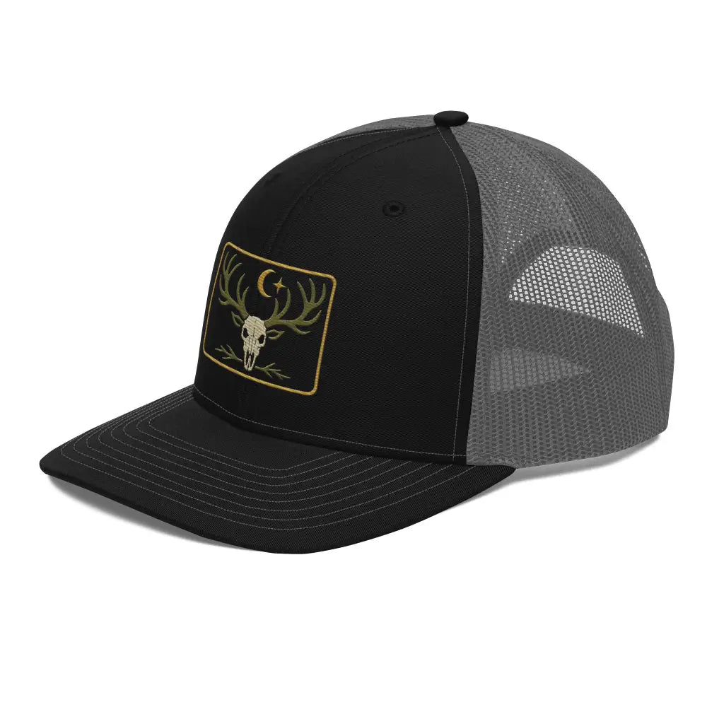 Embroidered heritage skull black trucker cap with deer patch