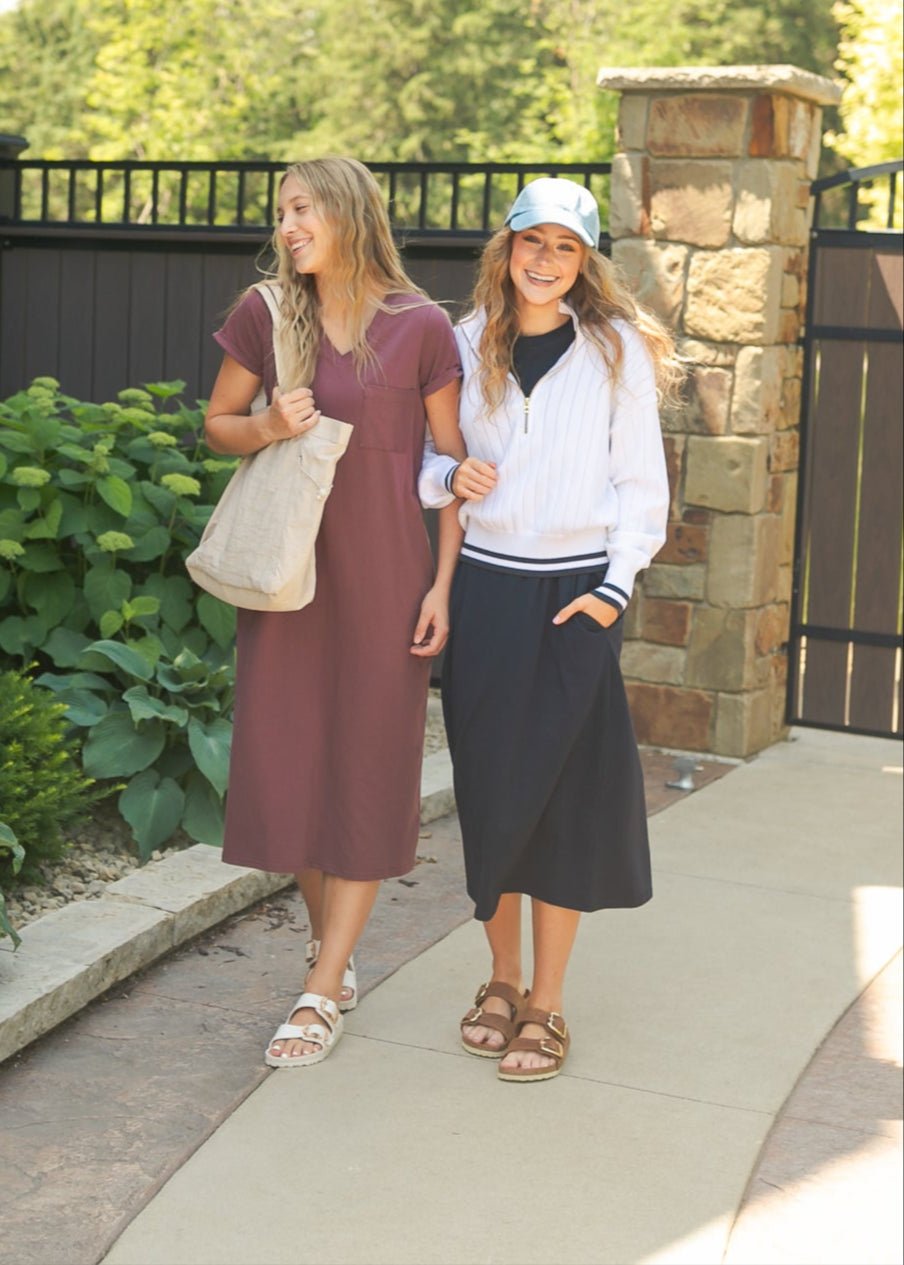 Finley T-Shirt Midi Dress – Navy Short Sleeve Casual Modest Dress with Pockets - Triniskies