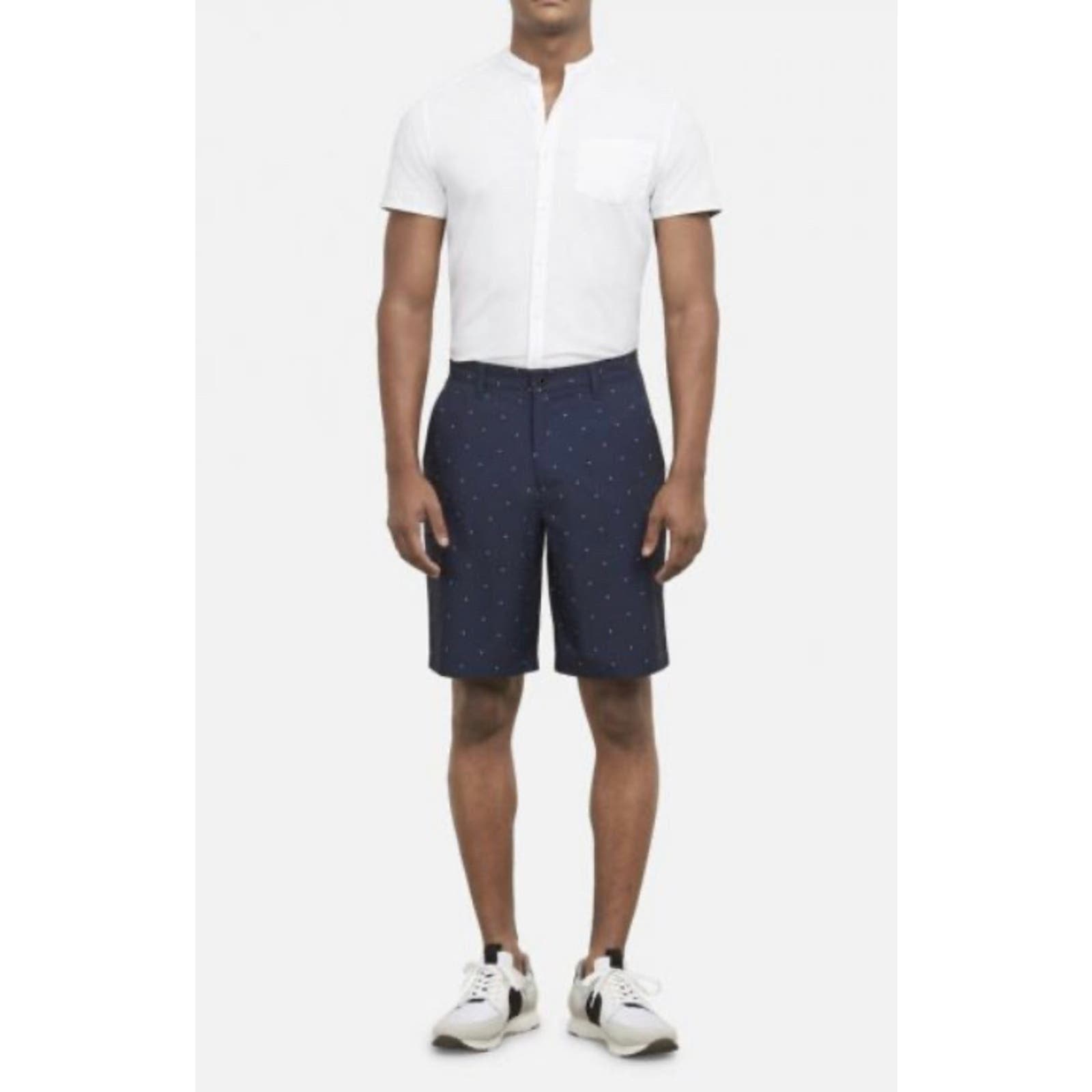 Kenneth Cole Men's Star Print Tech Cargo Shorts - Navy, Size 38 * MS33 - Triniskies