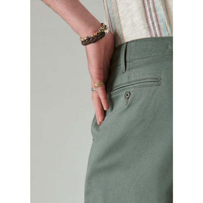 Lucky Brand 34 / Green Lucky Brand 9" Stretch Twill Flat Front Shorts * Size 34 TENCEL™ Fabric M1203