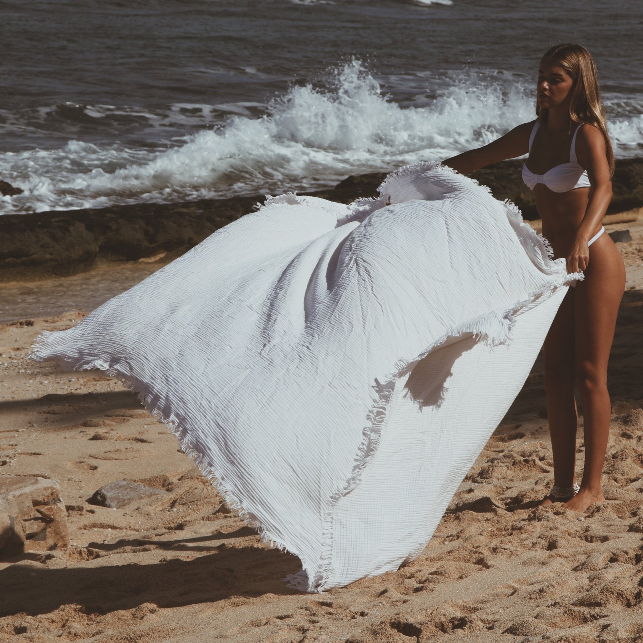 Mo’orea Oversized Organic Cotton Beach Blanket – Luxury Coastal Throw - Triniskies