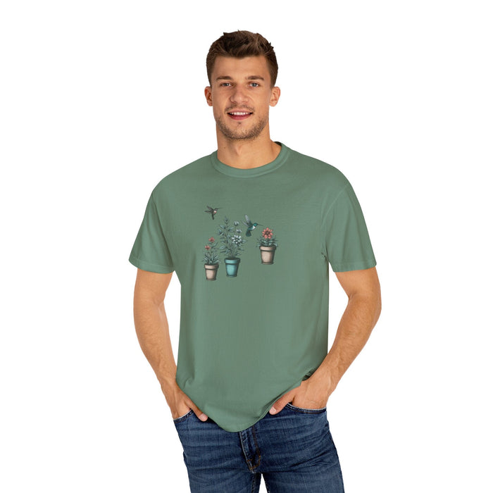 Printify T-Shirt Beautiful Potted Flowers & Hummingbirds - Comfort Colors T-Shirt Nature Lover Bird Tshirt Gardening Tshirt Great Gift Idea Flower Tshirt