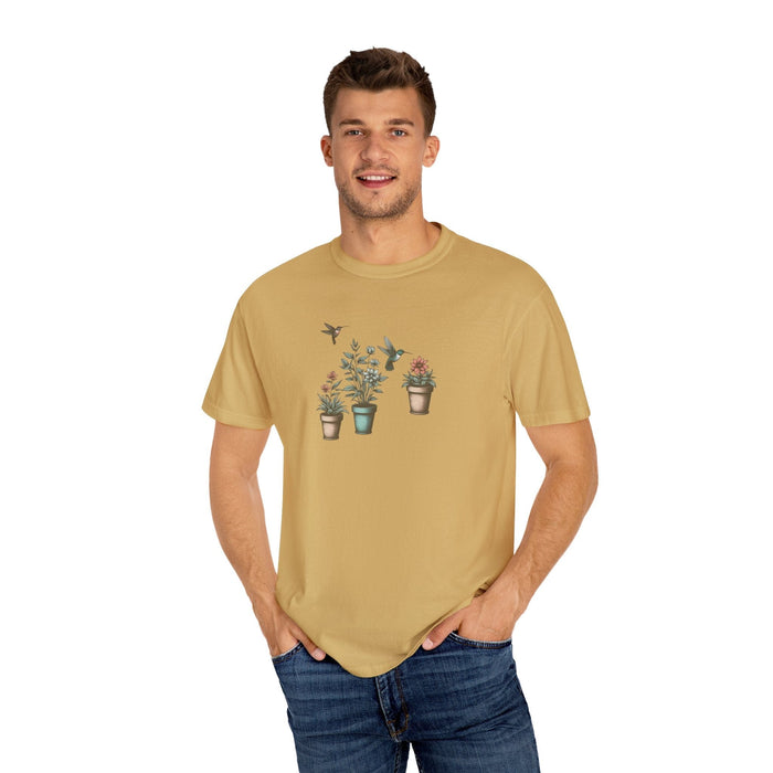 Printify T-Shirt Beautiful Potted Flowers & Hummingbirds - Comfort Colors T-Shirt Nature Lover Bird Tshirt Gardening Tshirt Great Gift Idea Flower Tshirt