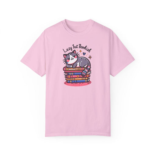 Printify T-Shirt Blossom / S Lazy but Bookish Adorable Cat on Books Comfort Colors T-Shirt Relaxed Fit100% Cotton Great Gift, Students, Teachers, Mom Gift Daughter Gift