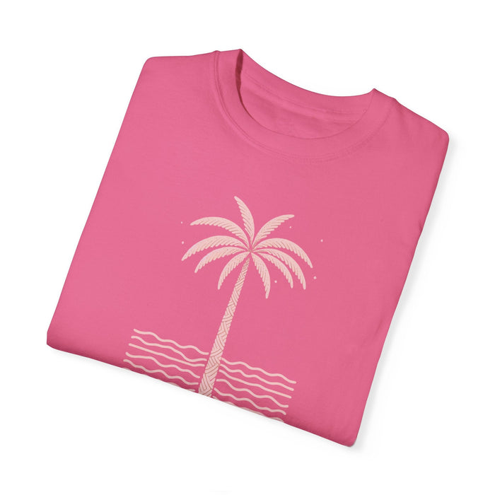 Printify T-Shirt Daydreaming Under The Palms Comfort Colors 1717 Tee Beach Shirt, Great Gift, Sister Gift, Wife Gift, Mom Gift, Mothers Day Gift Unisex