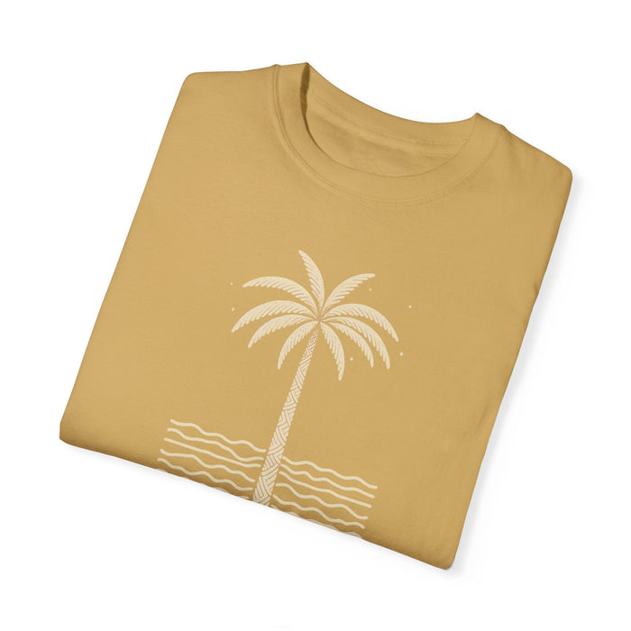 Printify T-Shirt Daydreaming Under The Palms Comfort Colors 1717 Tee Beach Shirt, Great Gift, Sister Gift, Wife Gift, Mom Gift, Mothers Day Gift Unisex