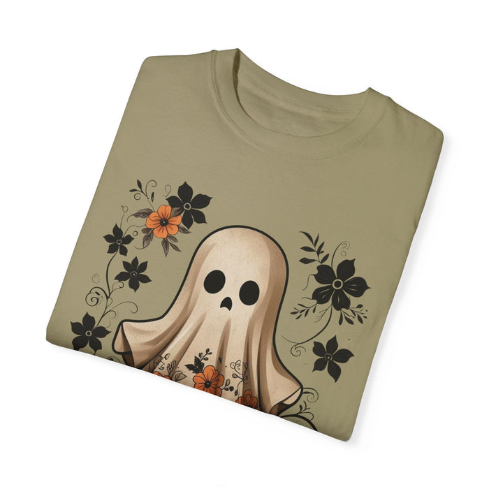 Printify T-Shirt Ghostly Elegance with Flowers Garment-Dyed T-shirt Comfort Colors Halloween Tshirt Fall Tee Trendy Comfy Womens Gift Daughter Gift Mom Gift