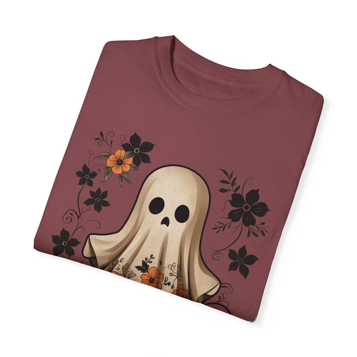 Printify T-Shirt Ghostly Elegance with Flowers Garment-Dyed T-shirt Comfort Colors Halloween Tshirt Fall Tee Trendy Comfy Womens Gift Daughter Gift Mom Gift