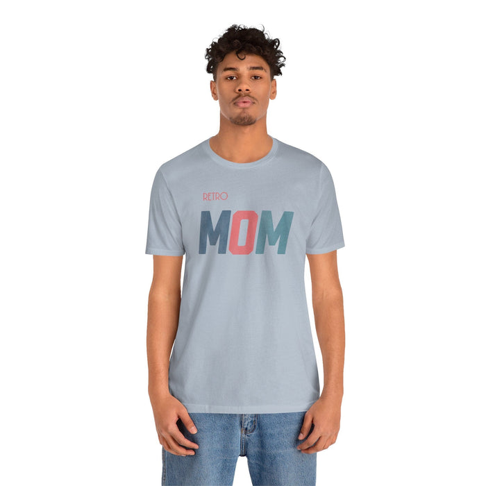 Printify T-Shirt Retro MOM - Timeless Style for Modern Moms! Great Short Sleeve Cotton Crewneck Tshirt Makes a Great Mom Gift