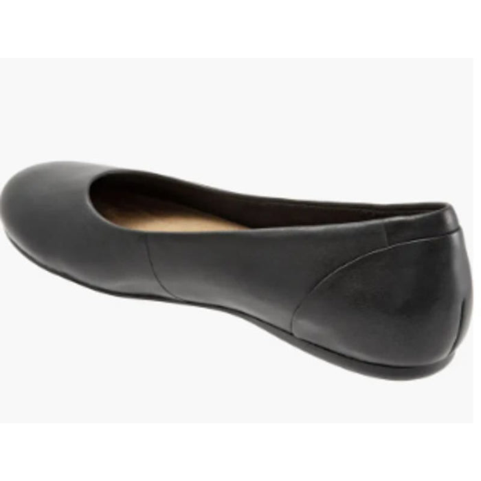 SoftWalk 8 / Black / Leather SoftWalk womens Sonoma Ballet Flat, Black, Size 8 Narrow US